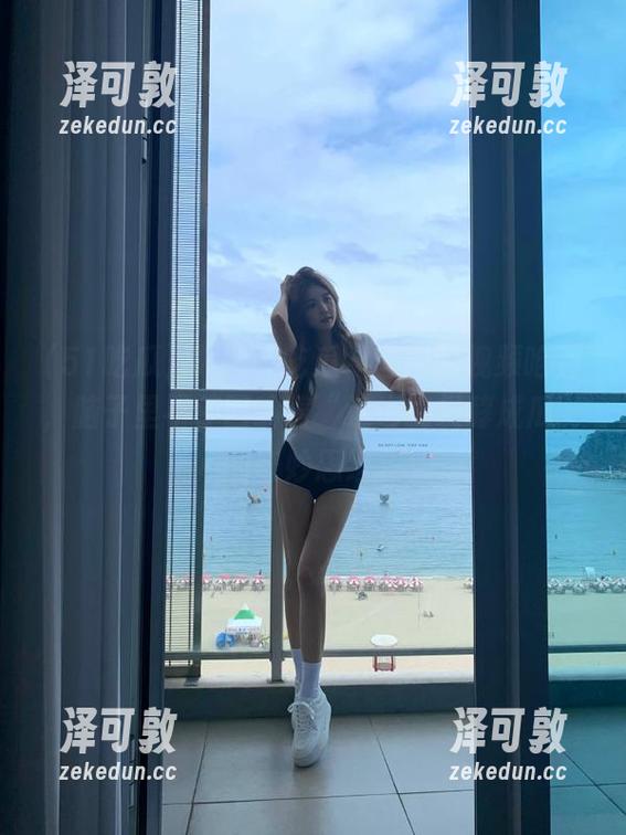 被“51吃瓜”官网的视频呛到，脑子里不停回响着“这也能发酵成瓜”的奇妙思维。
