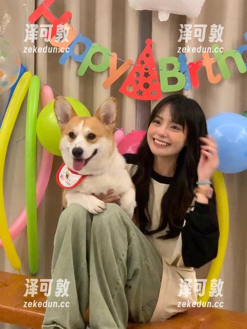 今日发布：51吃瓜中心重磅消息，随着瓜的发展，真不少啦！
