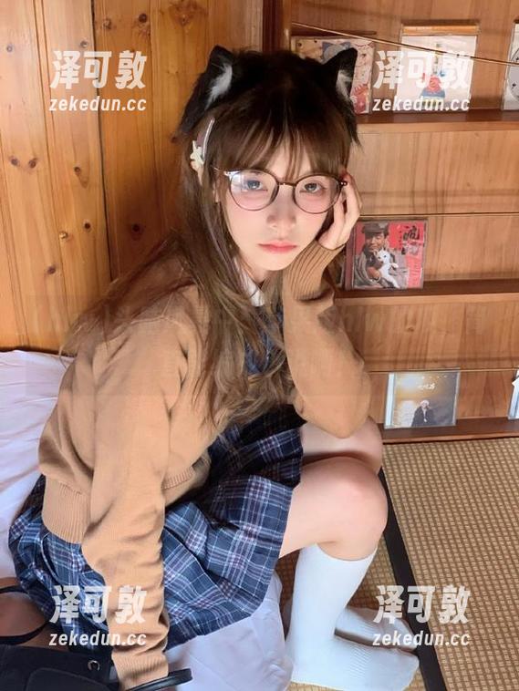 头脑风暴中：苹果版hlw的瓜，简直能编成小说啊！