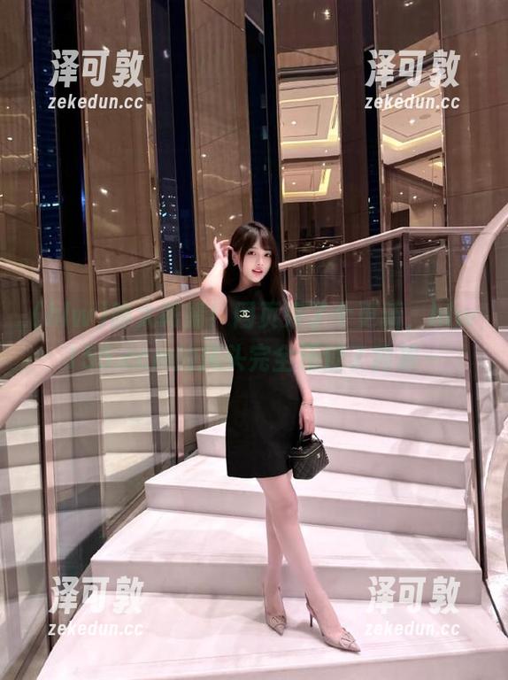睁大眼睛！网页来了个更新，hlw155.ccm的风头完全压过了狗粮～