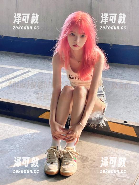 快来hlw登录吧！奔跑吧，瓜友们，花瓣雨般的八卦等着你。