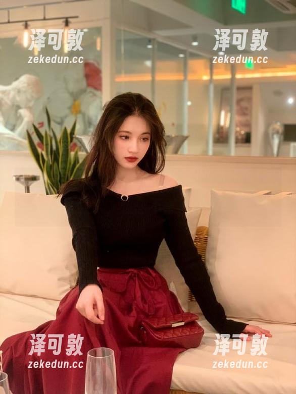 顺便聊聊，tttzzz668.su的黑料太猛了，疏忽不得，要收藏！