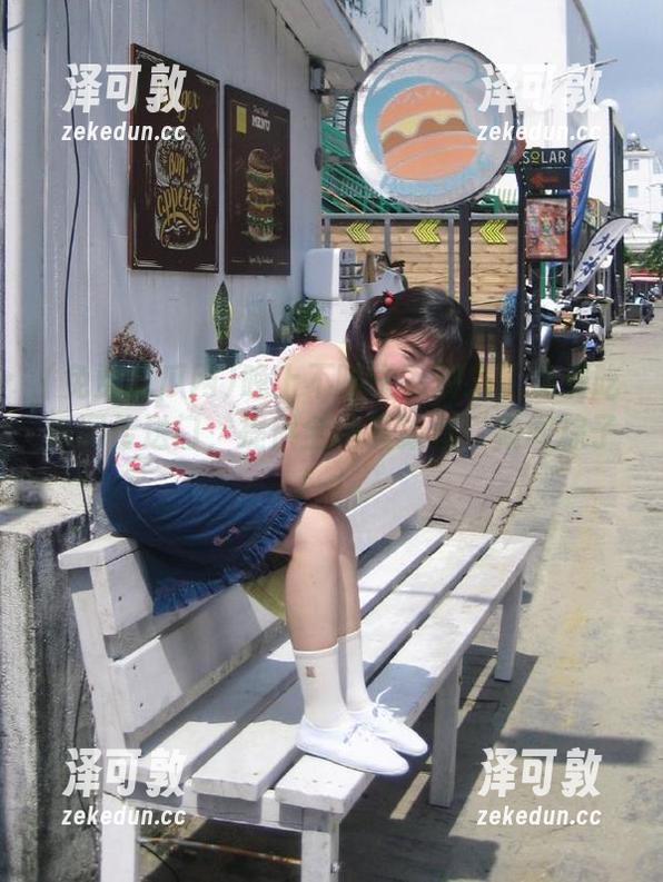 晚上不睡觉？别忘了免费吃瓜网传送门，提供全网最新款“新闻粽子”！