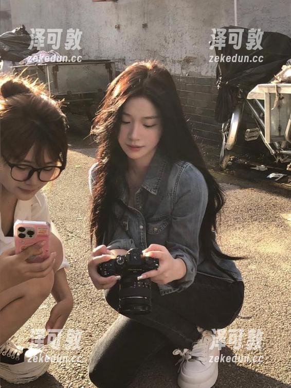 吃瓜网带你在线看遍国内奇闻趣事，保证让你心情up！