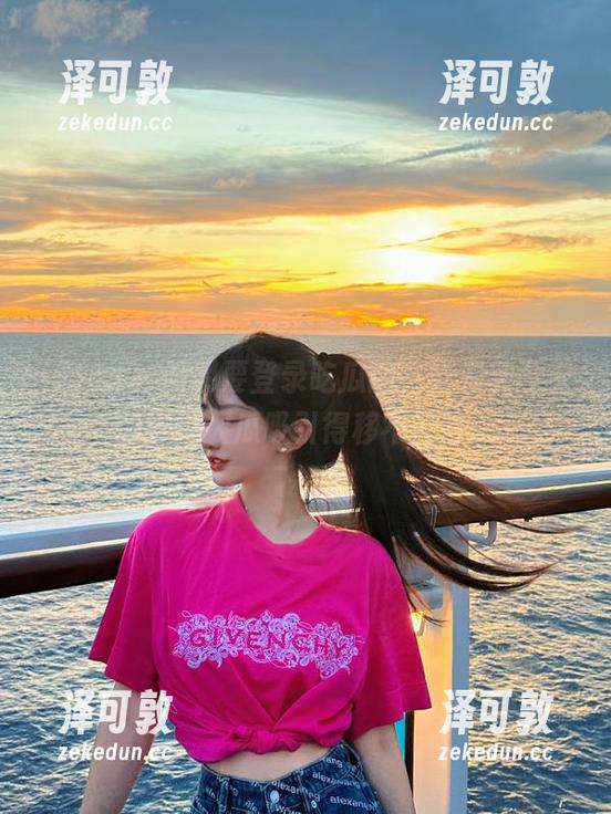 明明要登录吃瓜网，结果被今天的热门大瓜吸引得移不开眼。