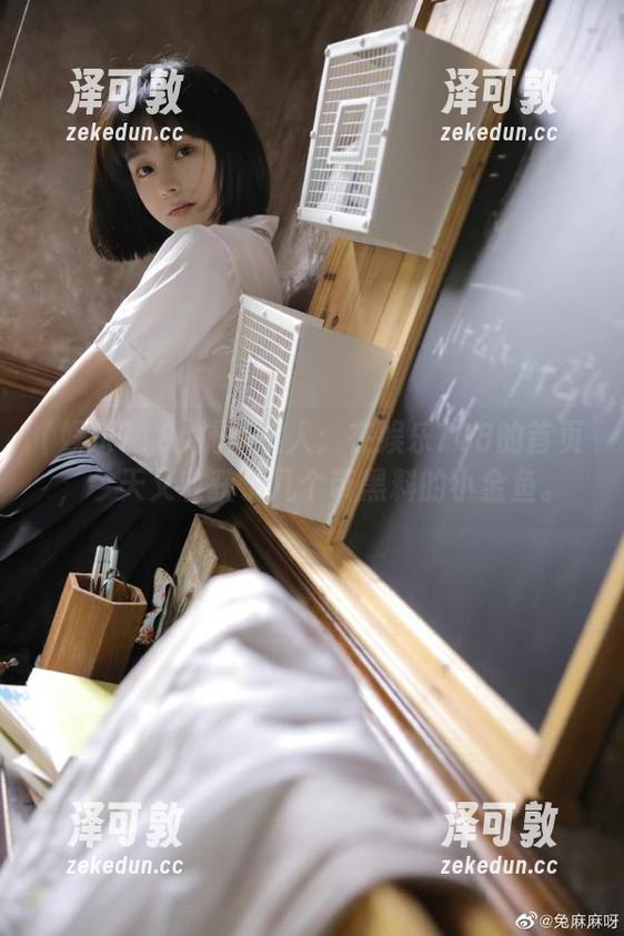 捕鱼达人：在娱乐718的首页，今天又收获了几个带黑料的小金鱼。