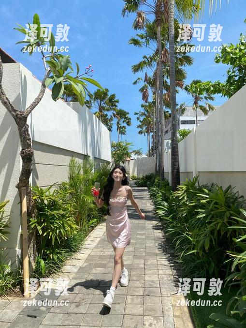 爱情和事业都迷路的你，来娱乐718找找视频灵感，保证永不迷路的有趣之路～