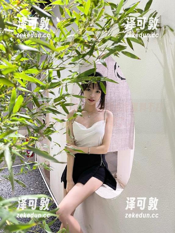 别急，最新的瓜在黑料不打烊99等着你，腿都软了。