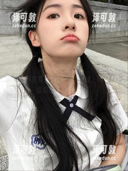 黑料不打烊上线，ios版让你瓜田里双手捧瓜！