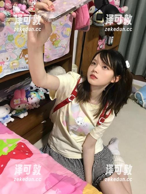 在黑料吃料网的网页上，爱情与背叛只是一条线，你看得到吗？
