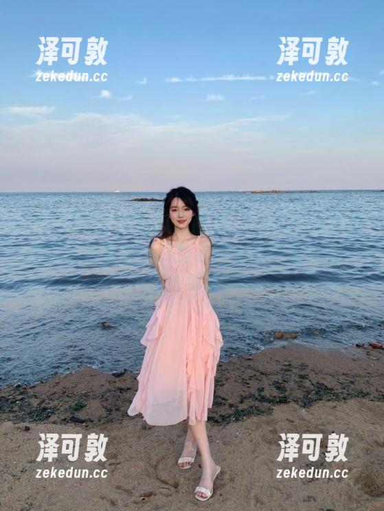 吃瓜党最爱：155.fum黑料吃瓜网苹果版！八卦与正义感往往只差一块屏幕