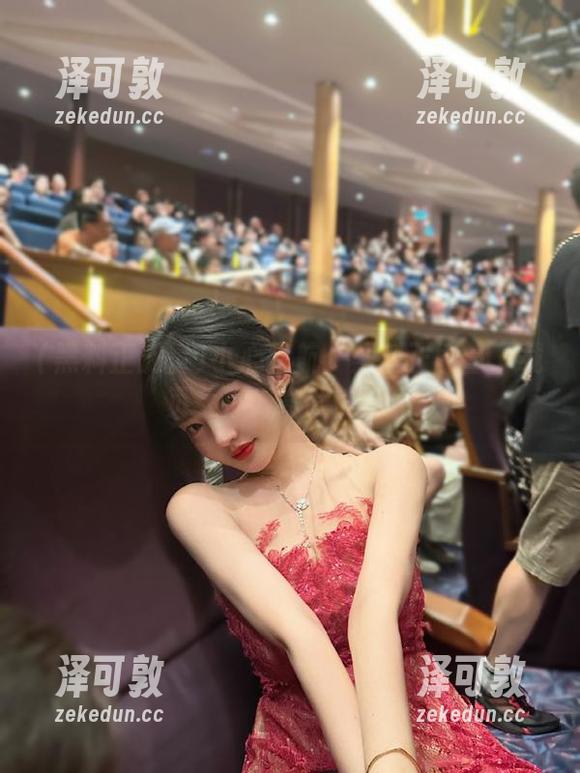 小心导航：黑料正能量下载页，你好奇我就期待
