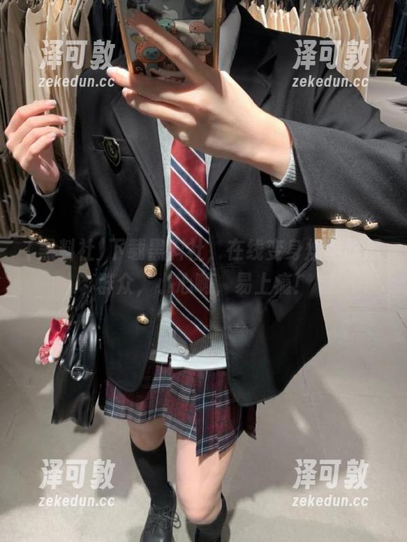 下载黑料社，在线变身炫酷吃瓜群众，小心啊，易上瘾！