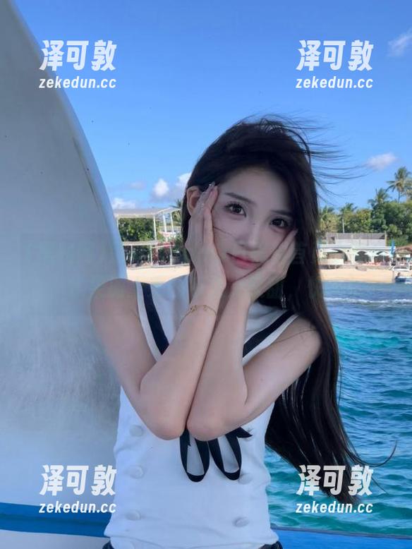 黑料网app今日黑料首页小剧场，水果摊上来的瓜又大又甜，快来！