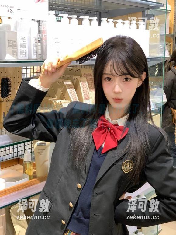 咳咳，黑料网最新升级了，入口我都快忘了有几个了…
