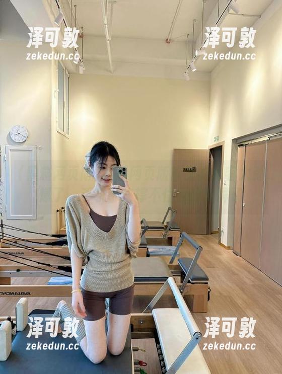 黑料网页版首页的内容太劲爆了，手机都快撑不住我的截屏了